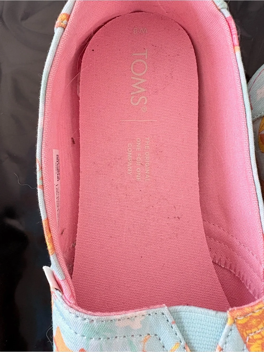 TOMS women’s size 8Classic Alpargata - Pastel Aqua Pineapple Print (Pink Lining)